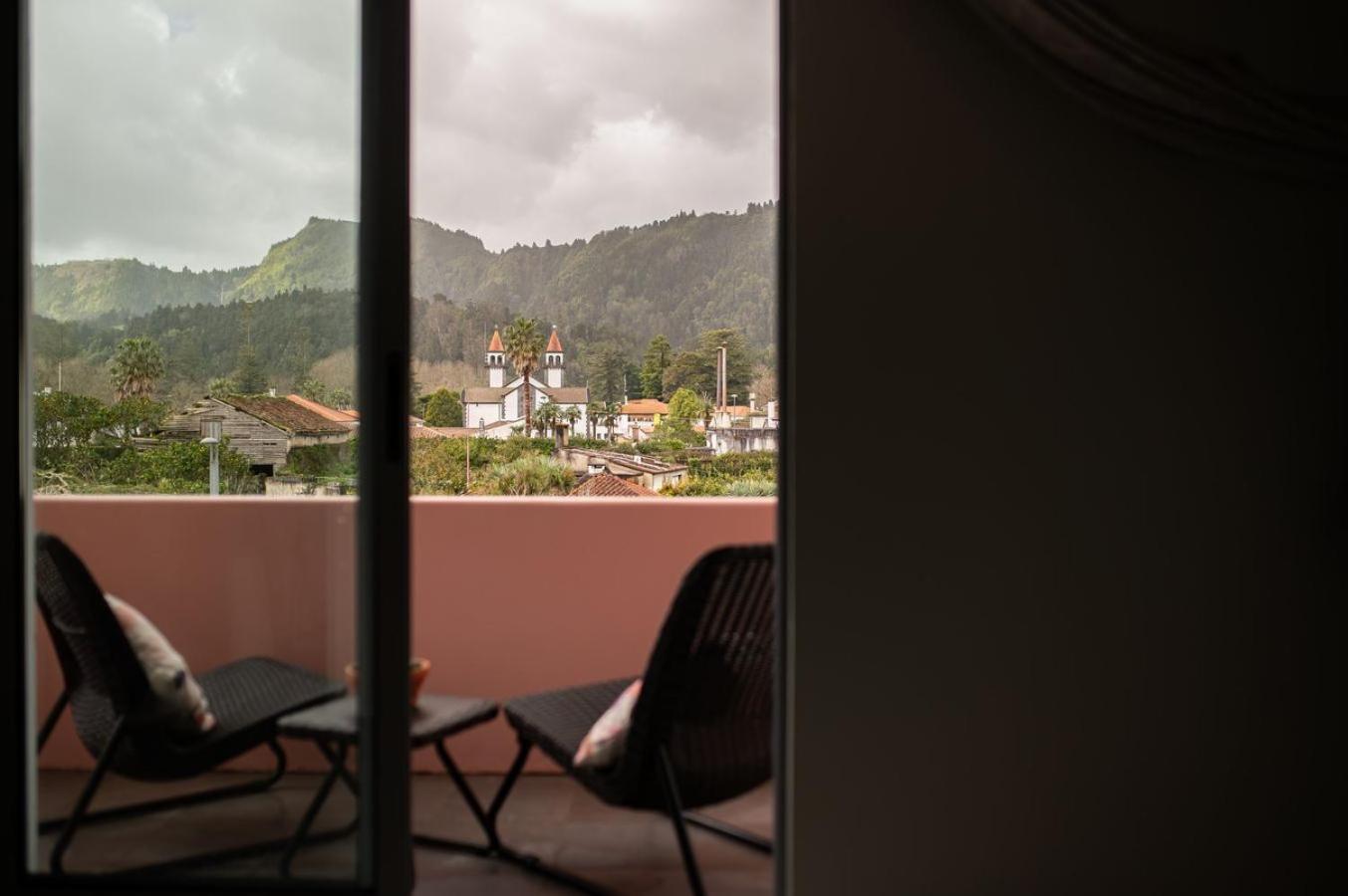 Natural Living Vacations Фурнаш Экстерьер фото